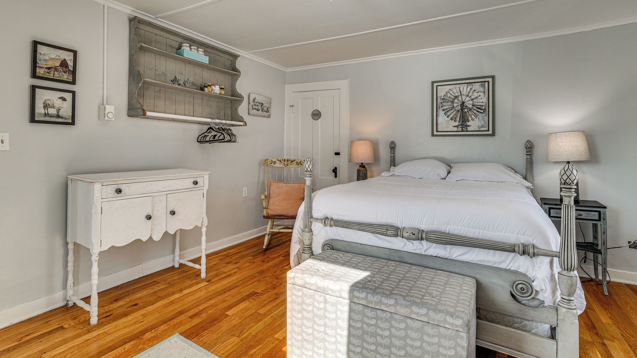Photo of Bedroom in New London