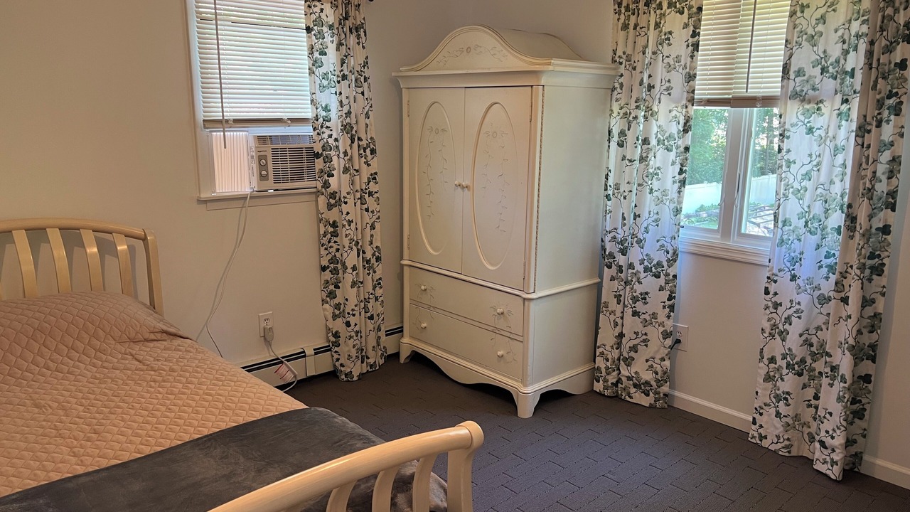 Photo of Bedroom in Commack