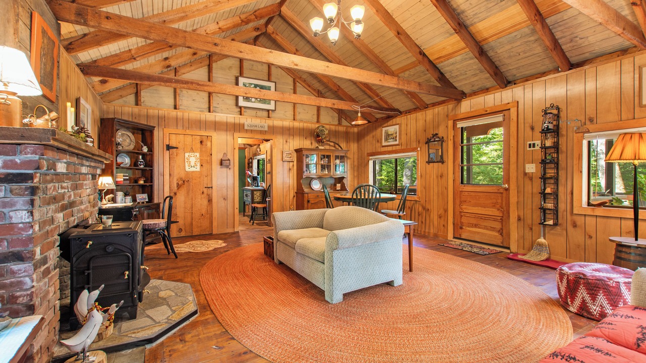 Photo of Livingroom in Center Harbor