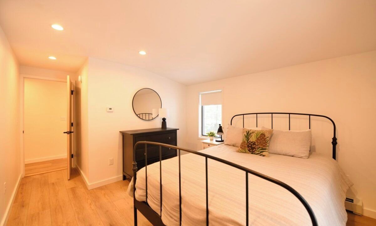 Photo of Bedroom in Raymond