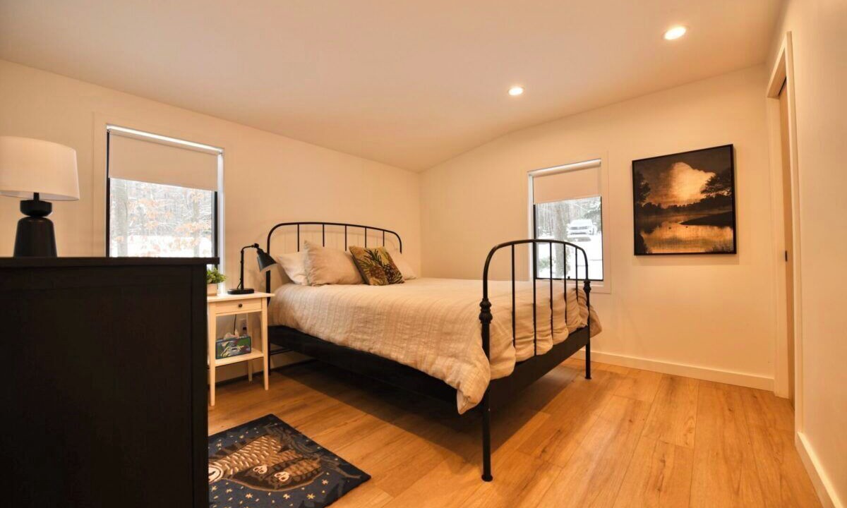 Photo of Bedroom in Raymond
