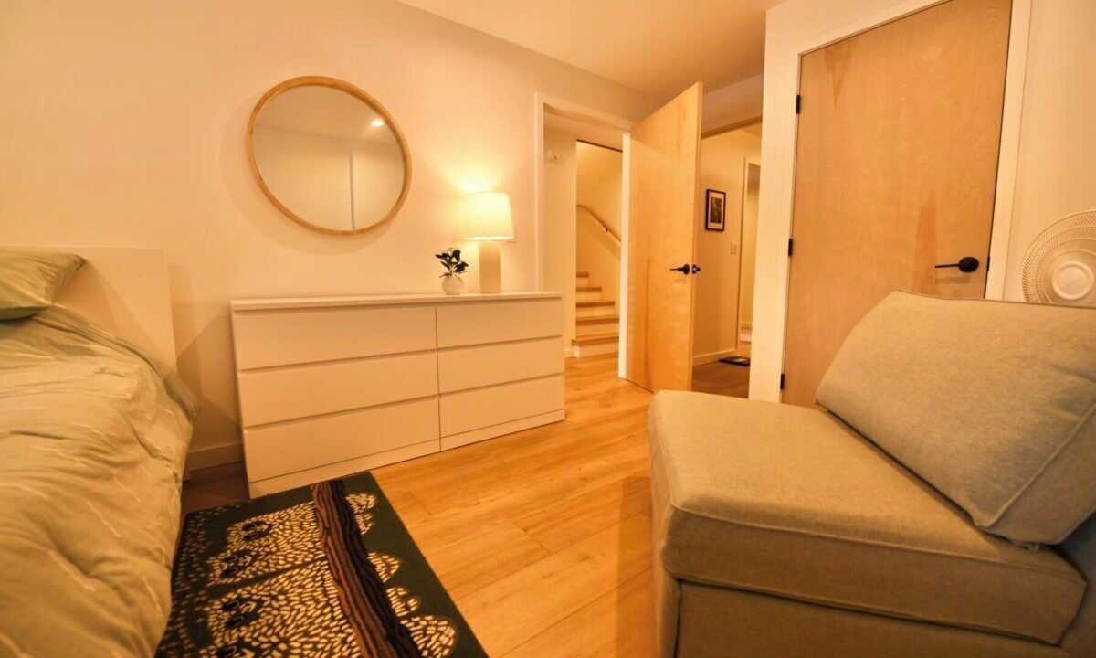 Photo of Bedroom in Raymond