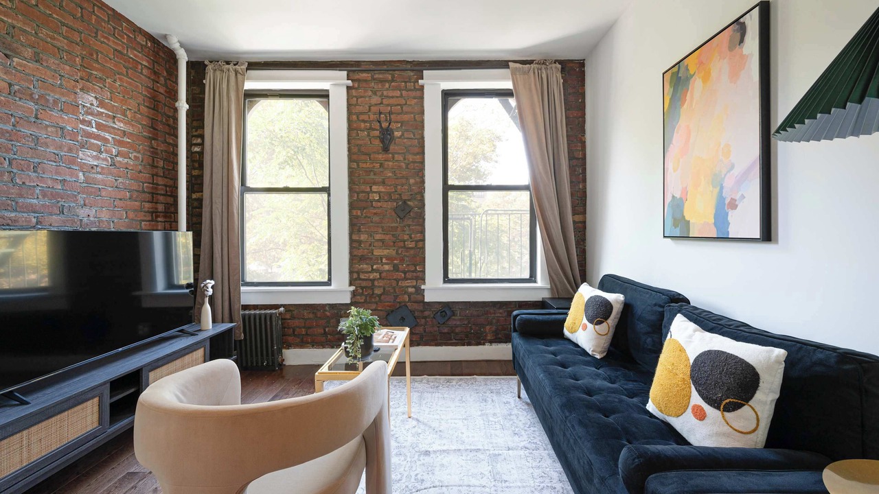 Photo of Livingroom in Chinatown