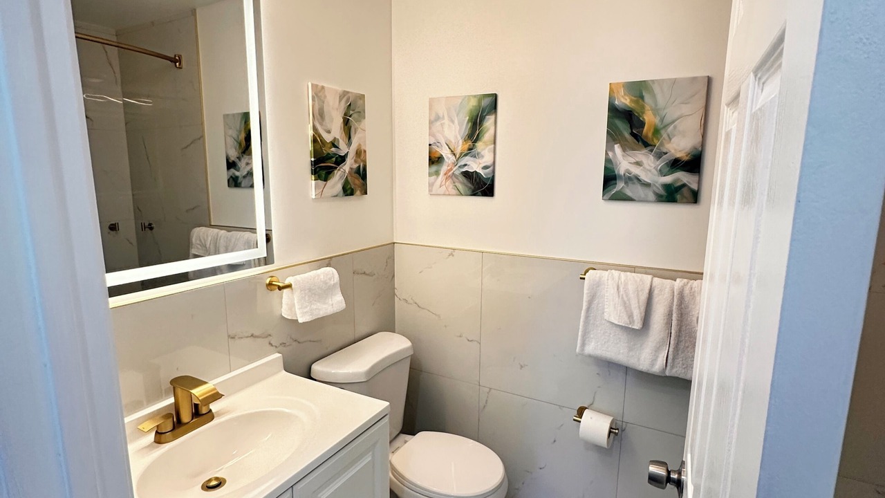 Photo of Bathroom in Newark