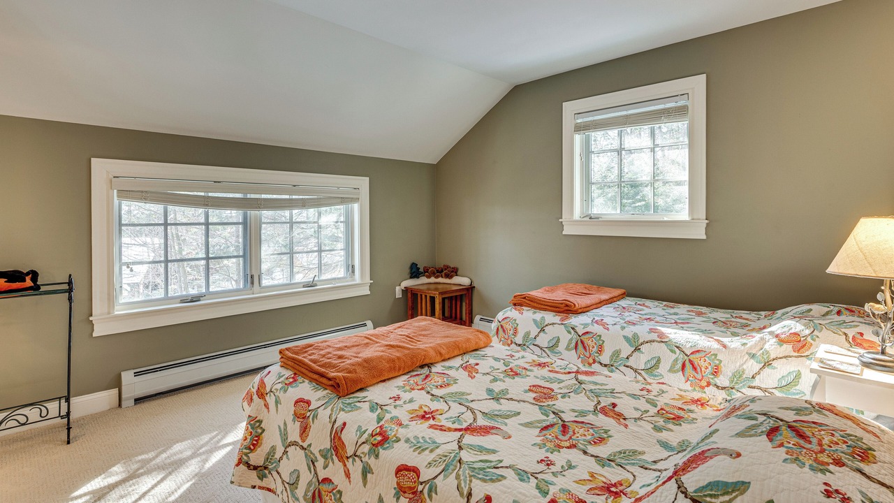 Photo of Bedroom in Moultonborough