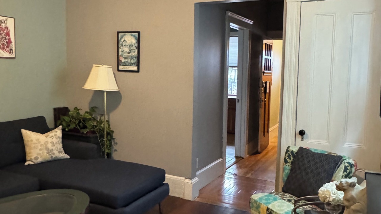 Photo of Livingroom in Somerville