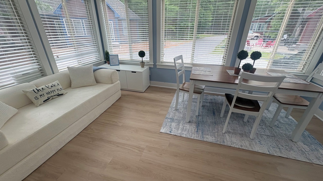 Photo of Livingroom in Summer Village