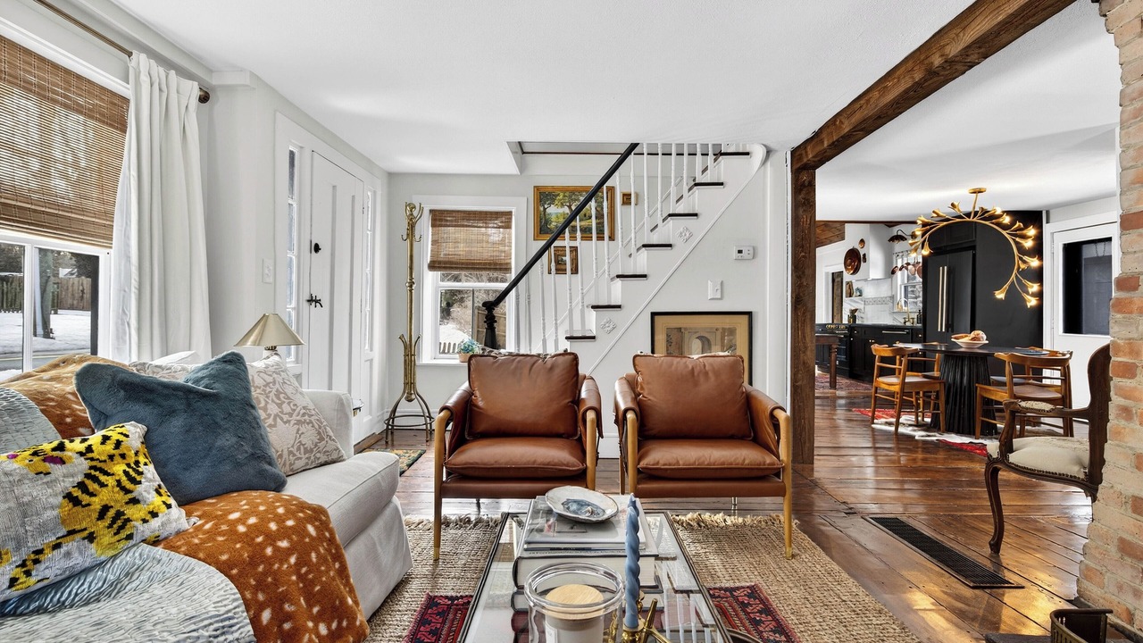 Photo of Livingroom in Clinton