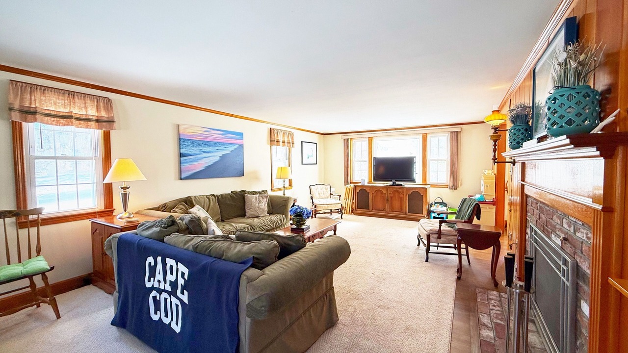 Photo of Livingroom in Mashpee