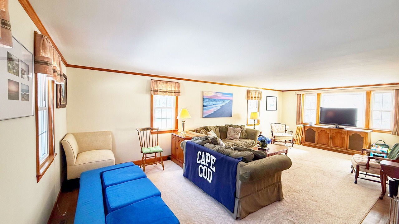 Photo of Livingroom in Mashpee
