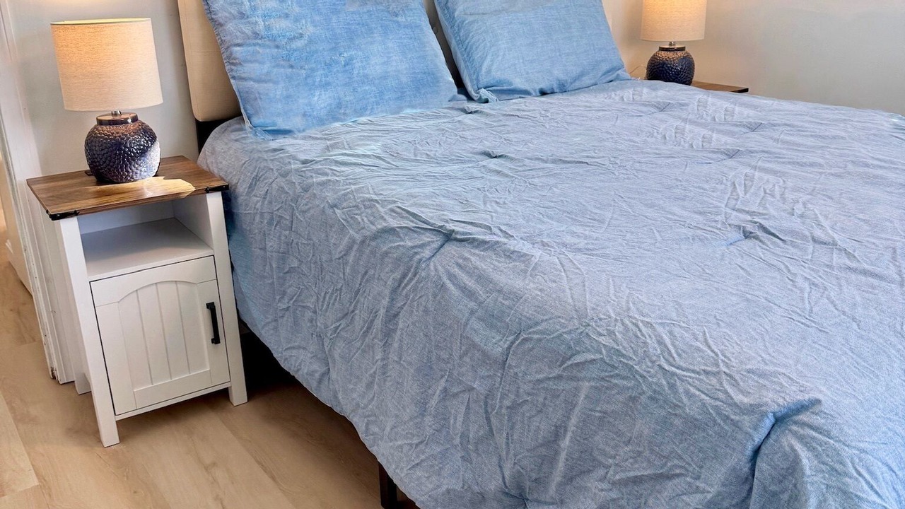 Photo of Bedroom in Saunderstown