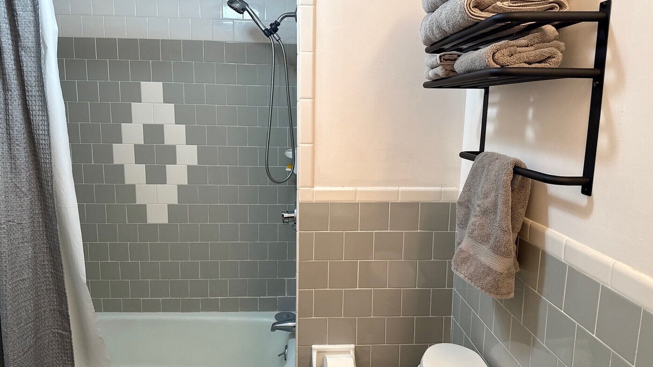 Photo of Bathroom in Saunderstown