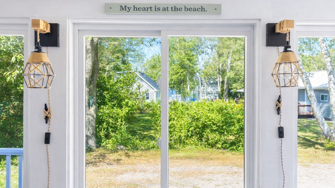Photo of Others in Mid-Coast and Islands