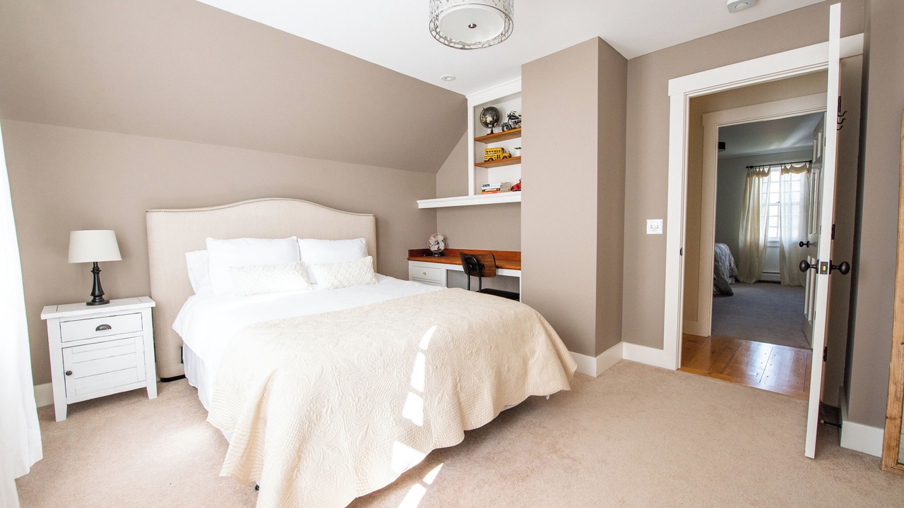 Photo of Bedroom in Stowe Area