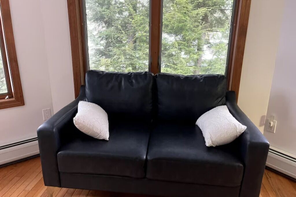 Photo of Livingroom in Poultney