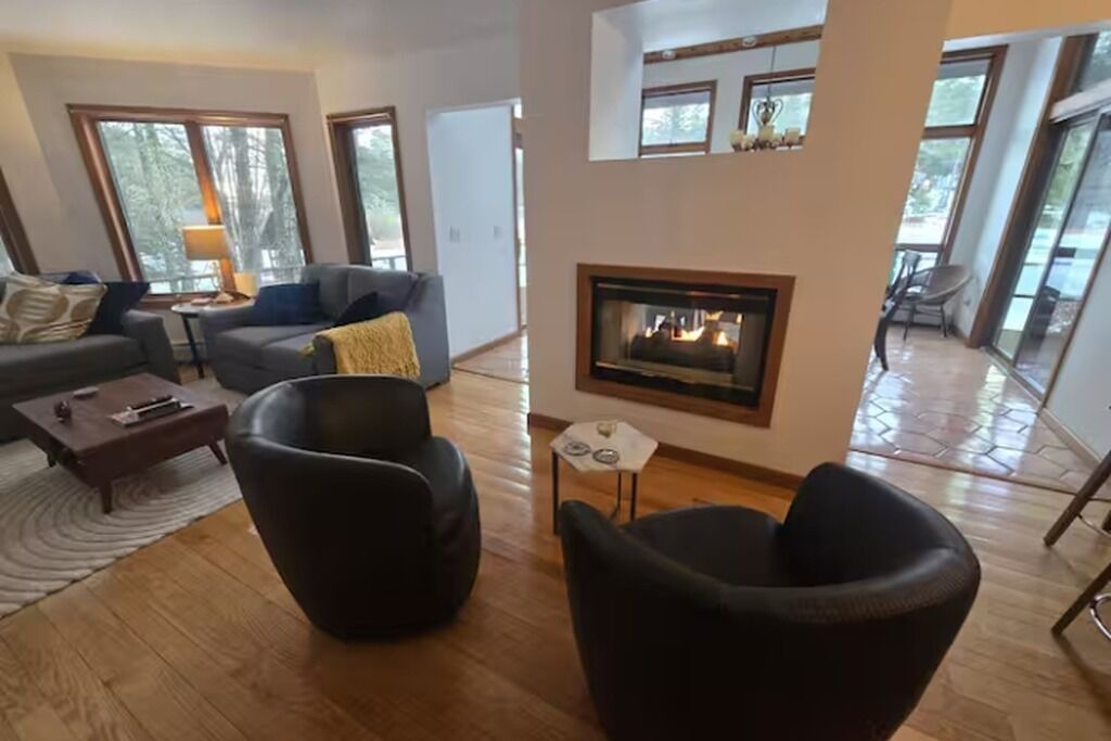 Photo of Livingroom in Poultney