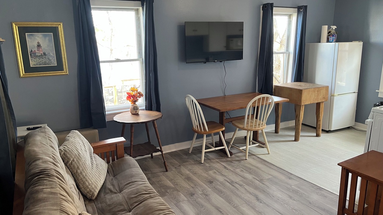 Photo of Livingroom in Schuyler Falls