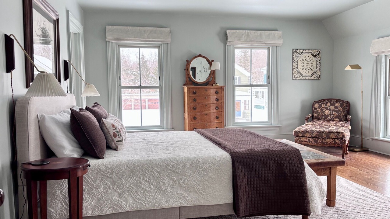 Photo of Bedroom in Lenox