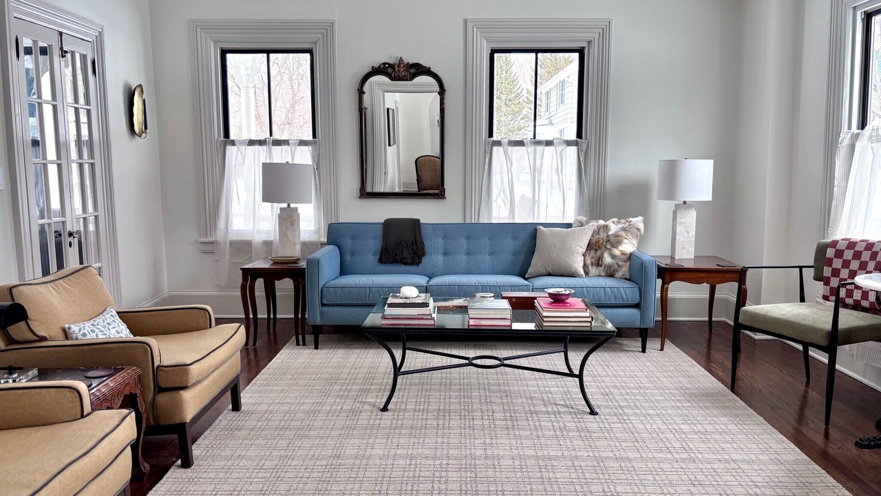 Photo of Livingroom in Lenox