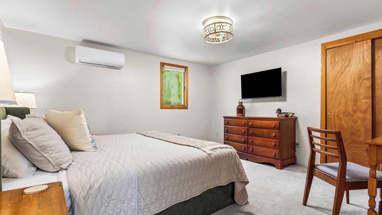 Photo of Bedroom in Trenton