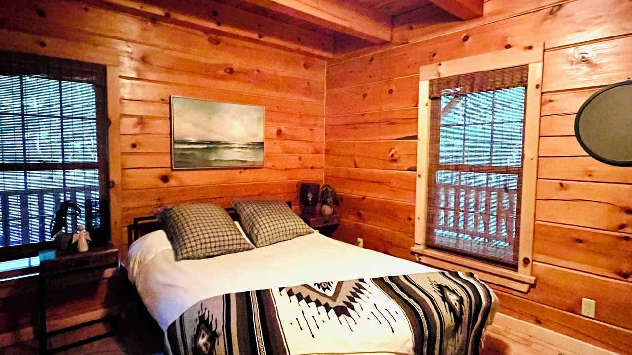 Photo of Bedroom in Rideau Lakes