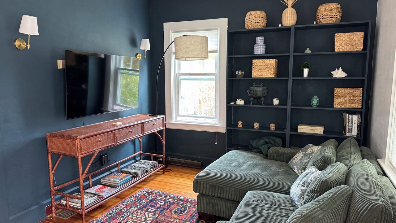 Photo of Livingroom in Dartmouth