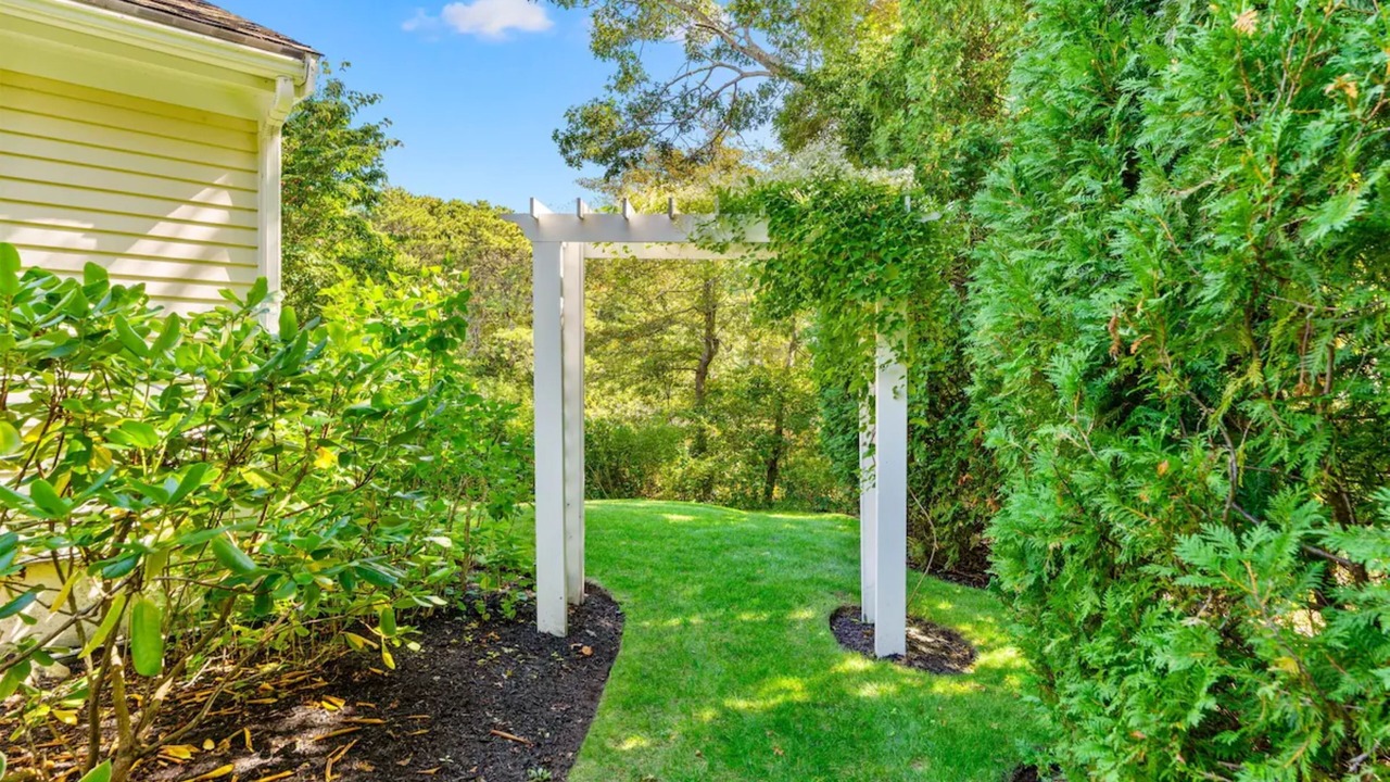 Photo of Outdoor in Popponesset