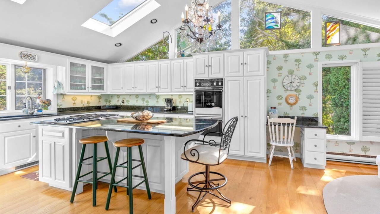 Photo of Kitchen in Popponesset