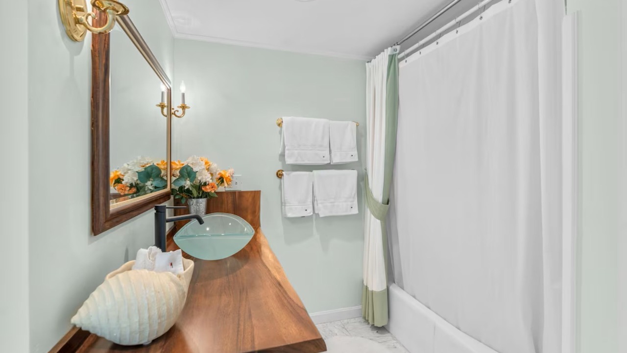 Photo of Bathroom in Popponesset