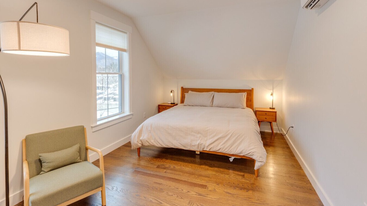 Photo of Bedroom in North Woodstock