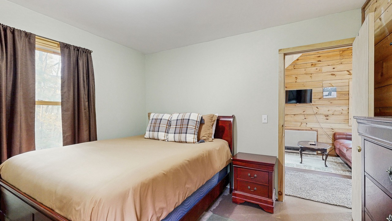 Photo of Bedroom in Jeffersonville