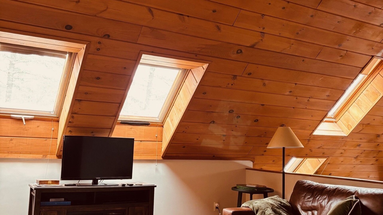 Photo of Livingroom in East Wakefield