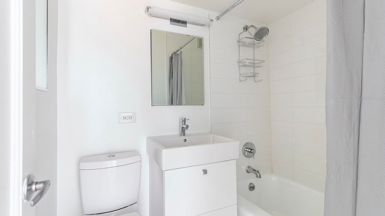 Photo of Bathroom in Kips Bay