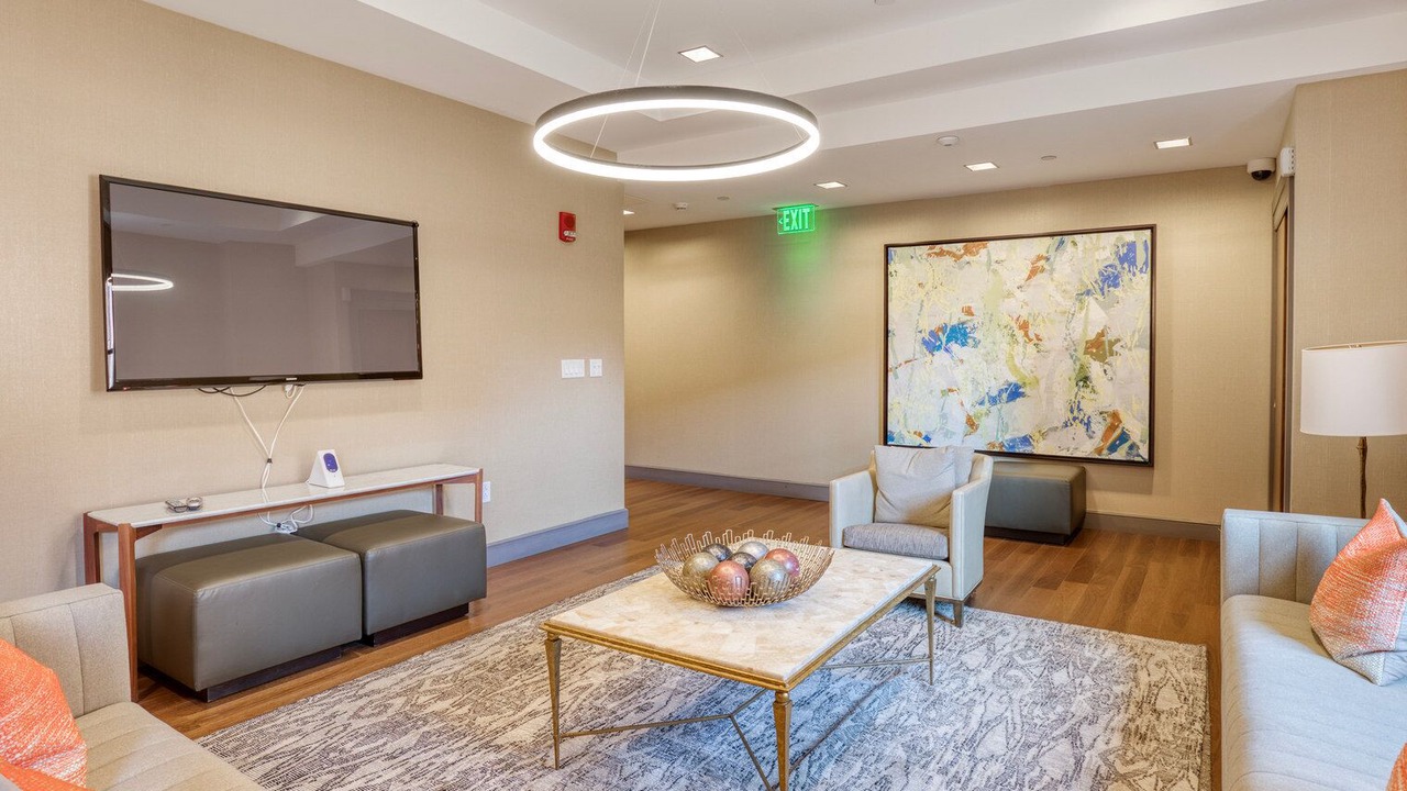 Photo of Livingroom in Bay Village