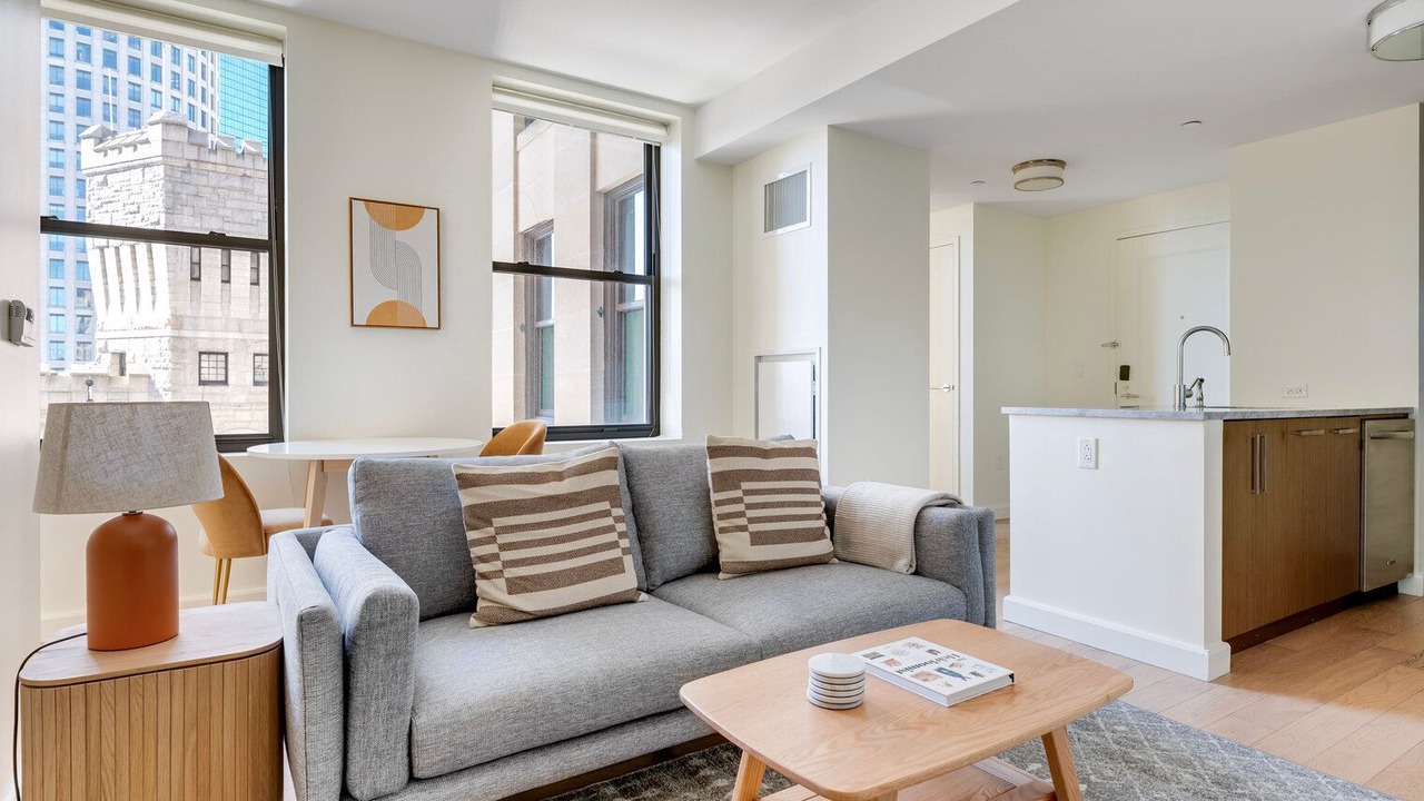 Photo of Livingroom in Bay Village