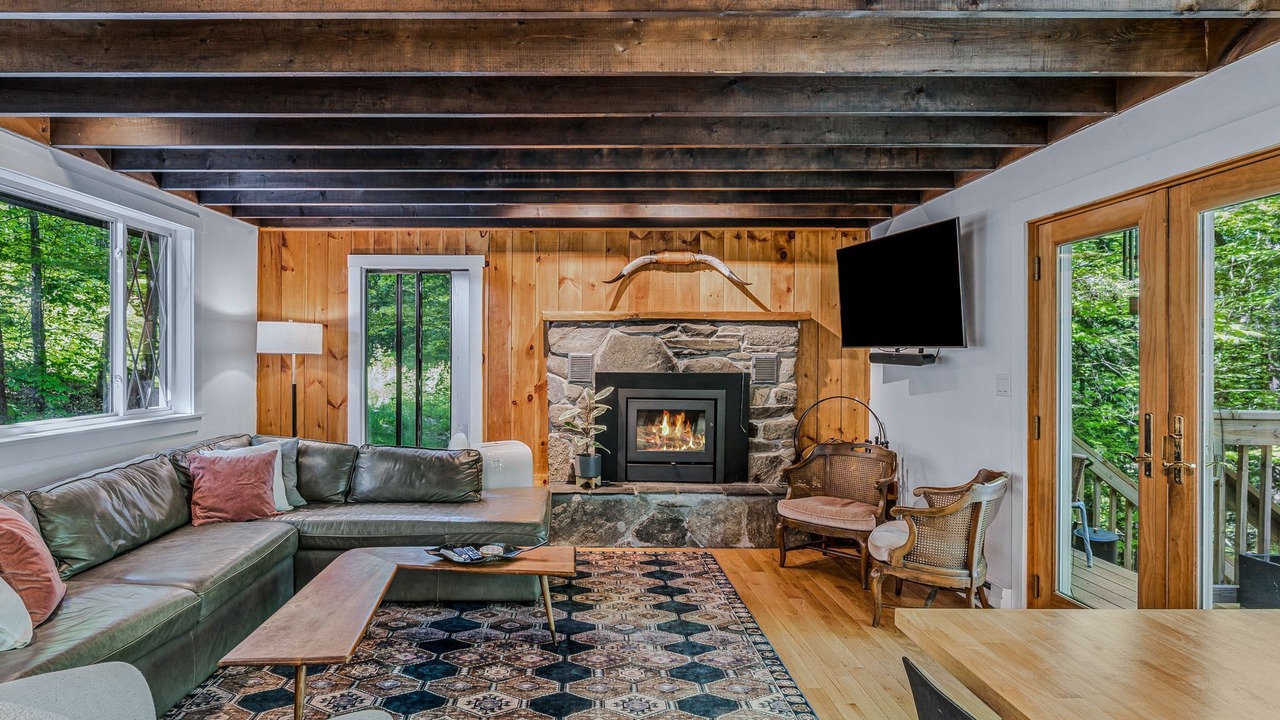 Photo of Livingroom in West Hartford