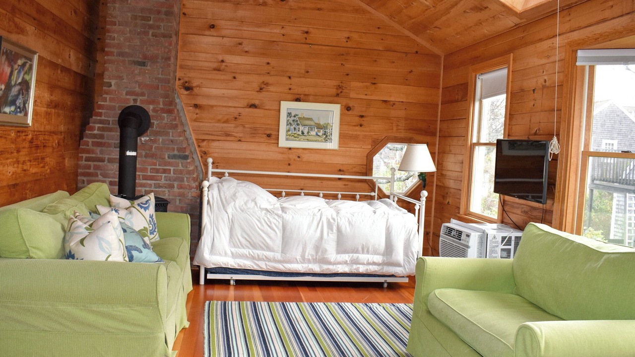 Photo of Bedroom in Dennis