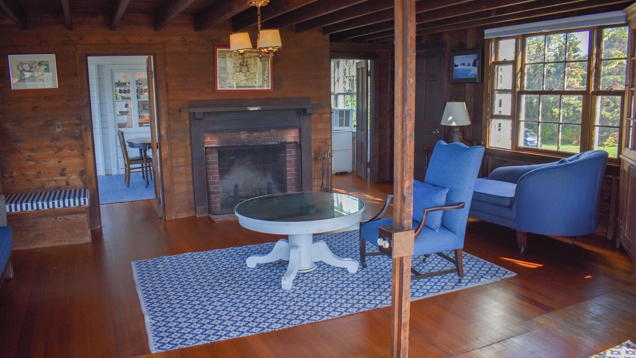 Photo of Livingroom in Dennis