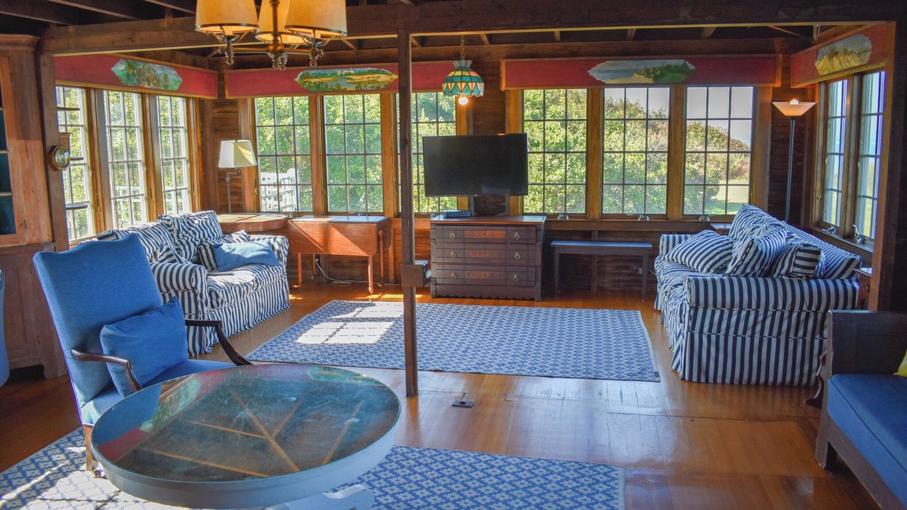 Photo of Livingroom in Dennis