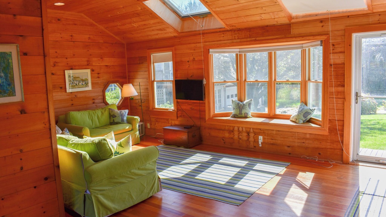 Photo of Livingroom in Dennis