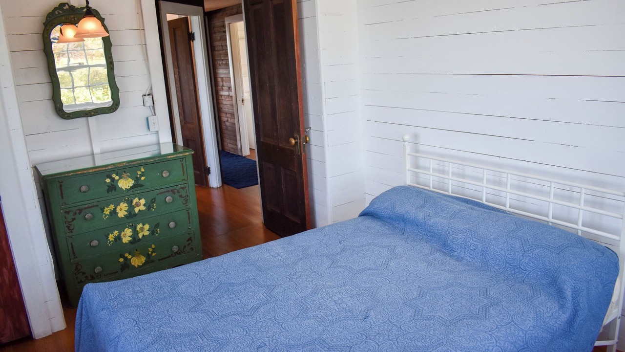 Photo of Bedroom in Dennis