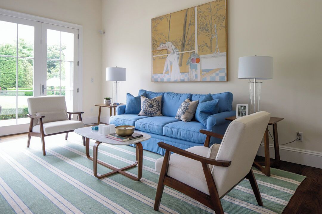 Photo of Livingroom in Village of Southampton