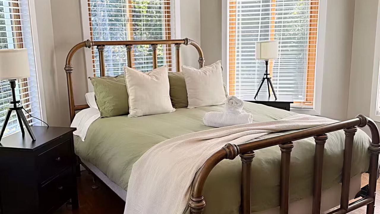 Photo of Bedroom in Amherst