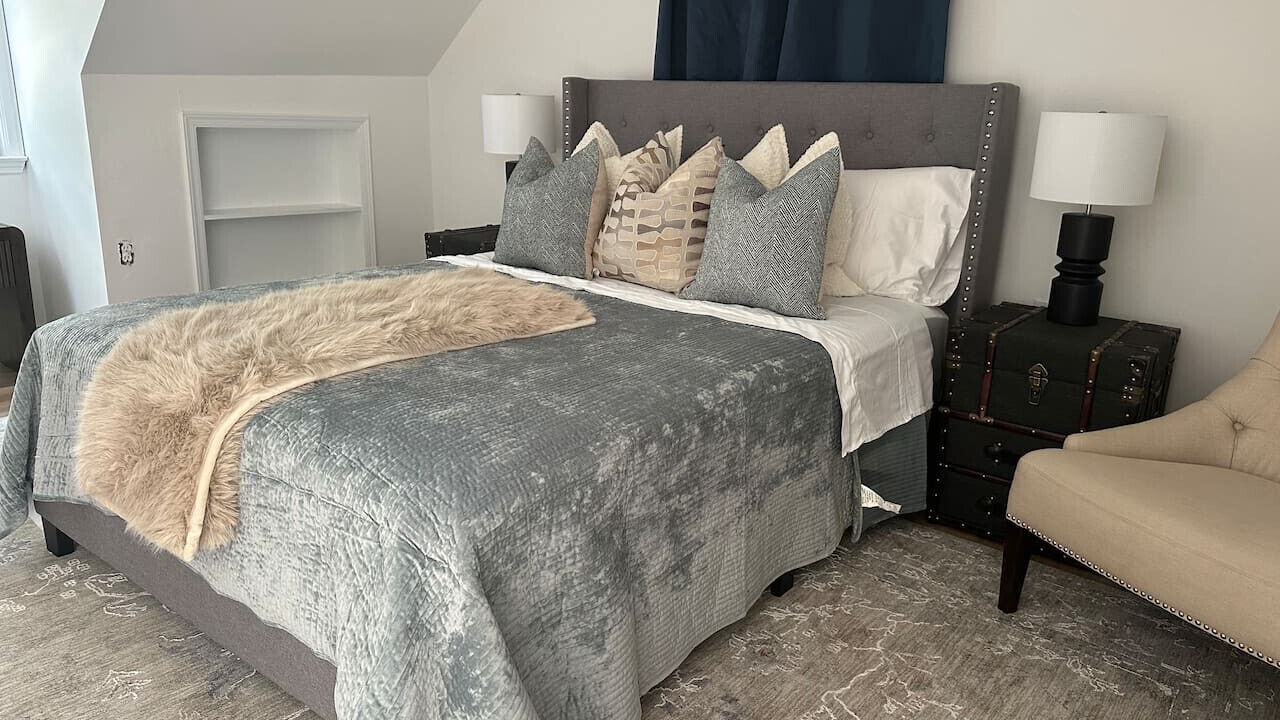 Photo of Bedroom in Stony Brook