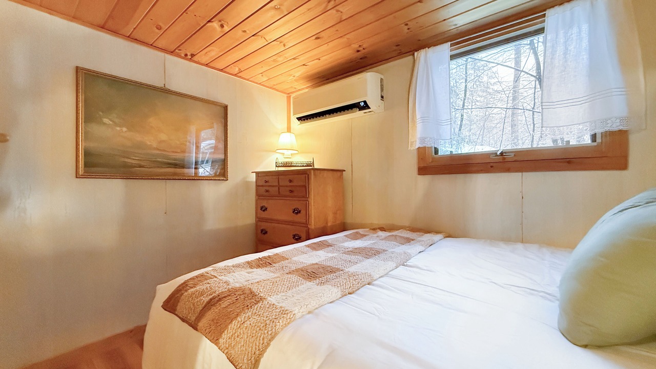 Photo of Bedroom in Chocorua