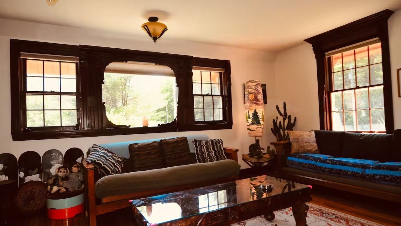 Photo of Livingroom in Goshen