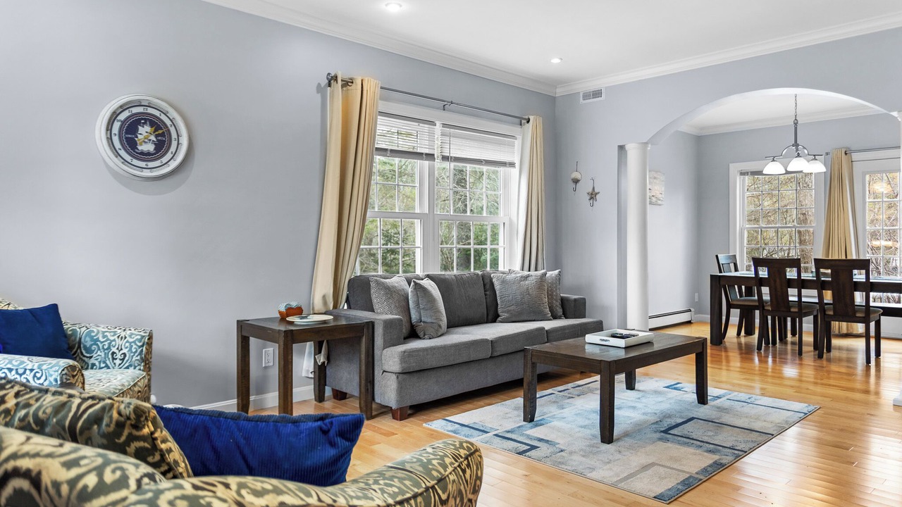 Photo of Livingroom in Salsbury Cove
