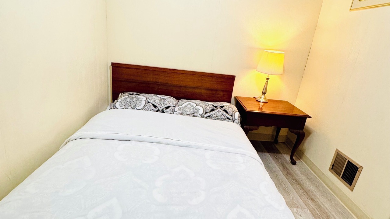 Photo of Bedroom in Niagara Falls