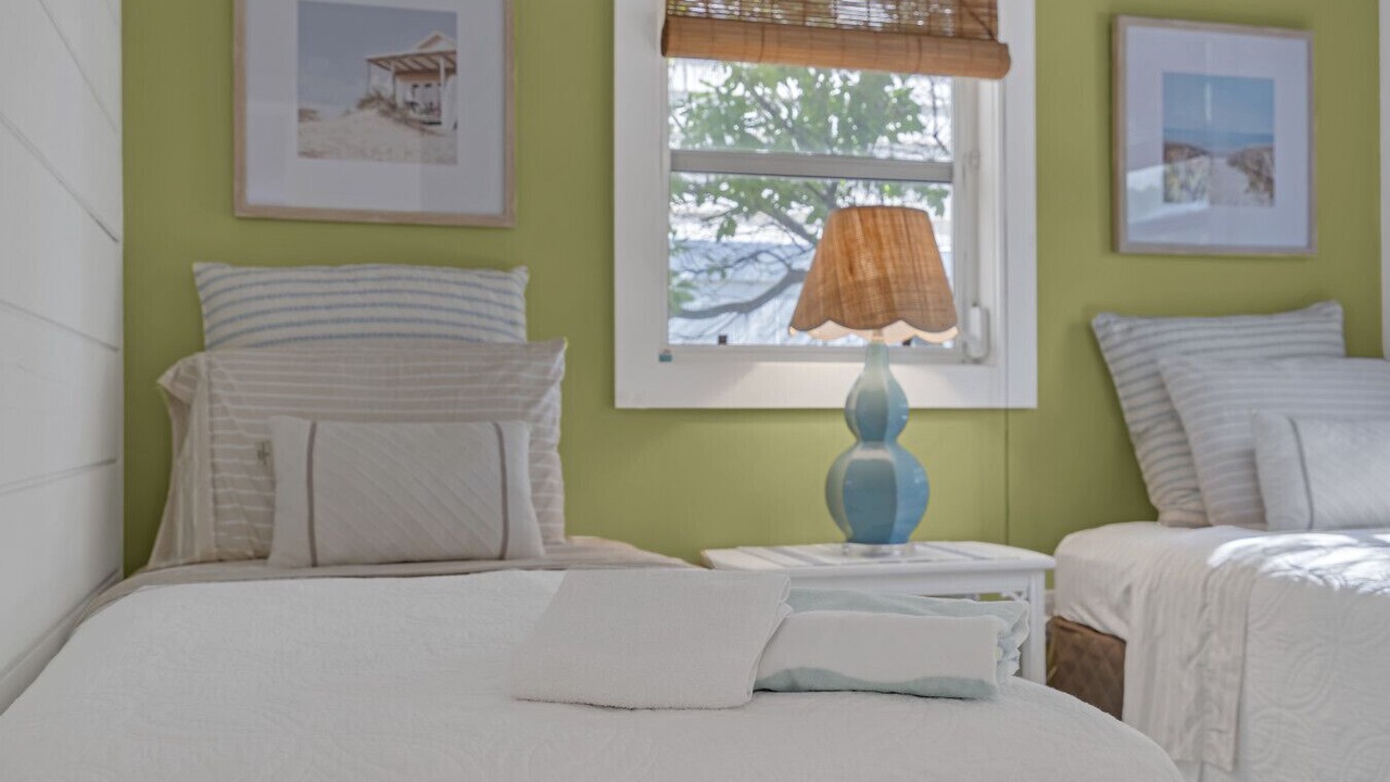 Photo of Bedroom in Dover Beaches North