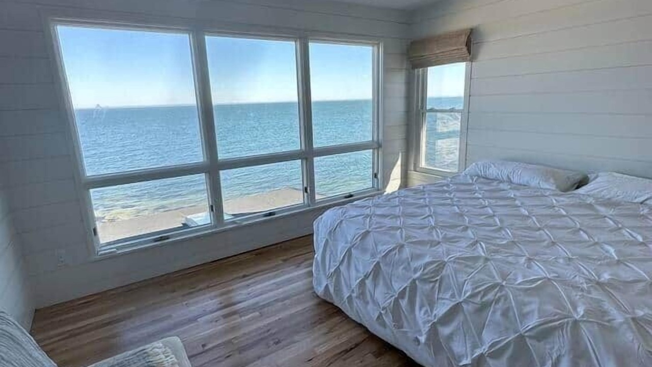 Photo of Bedroom in Greenport West